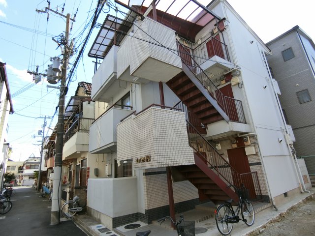 門真市野里町の賃貸マンションの外観