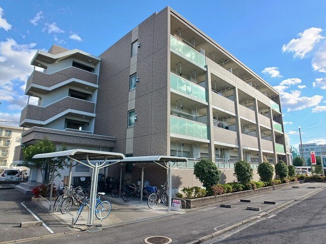 メゾンラフィネ