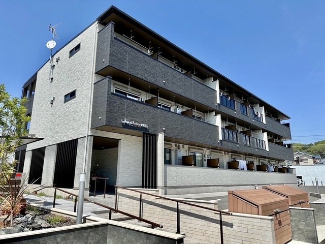 アンジュ　ド　ボヌール　香里園の外観