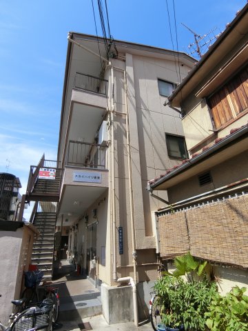 スカイハイツ香里の外観