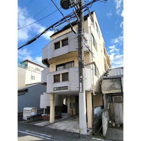 サンクトゥスの外観