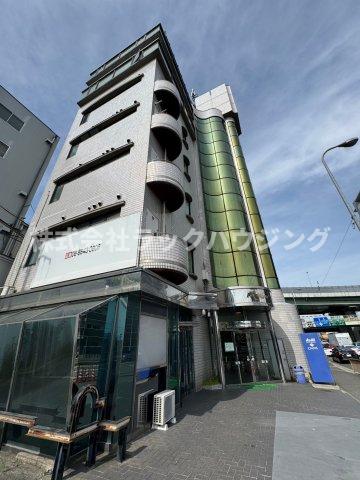 レインボービルの外観