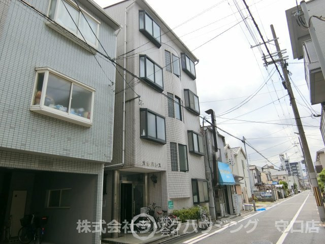 大野パレスの外観