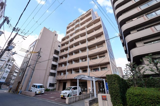 朝日プラザアクシス城東の外観