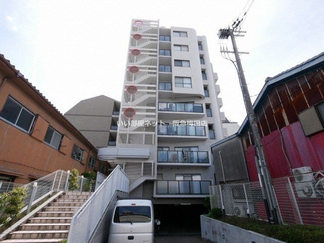 ライフ野江の外観