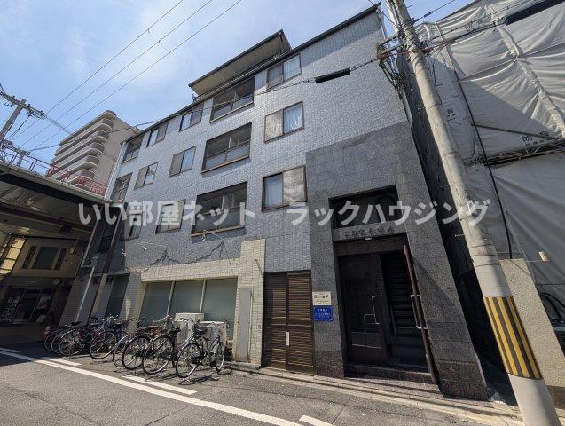 コロナハイツの外観