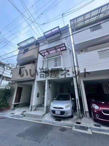 堀溝３丁目貸家
