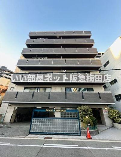 大阪市北区大淀中２丁目の賃貸マンションの外観