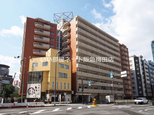シャトー西梅田マンションの外観