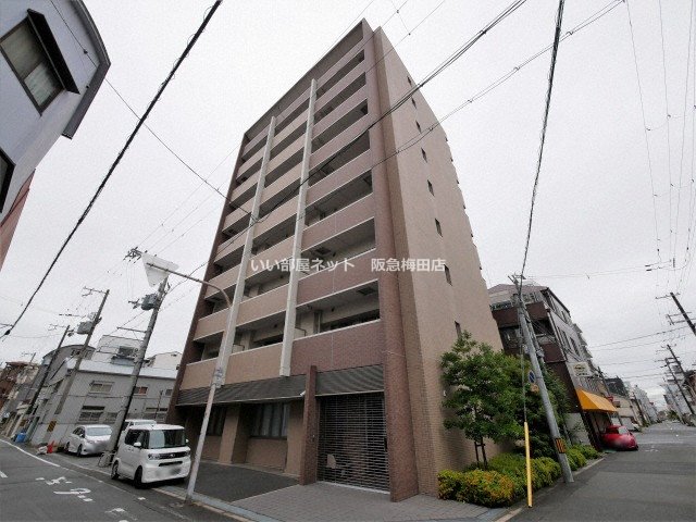 ルチューレ西梅田の外観