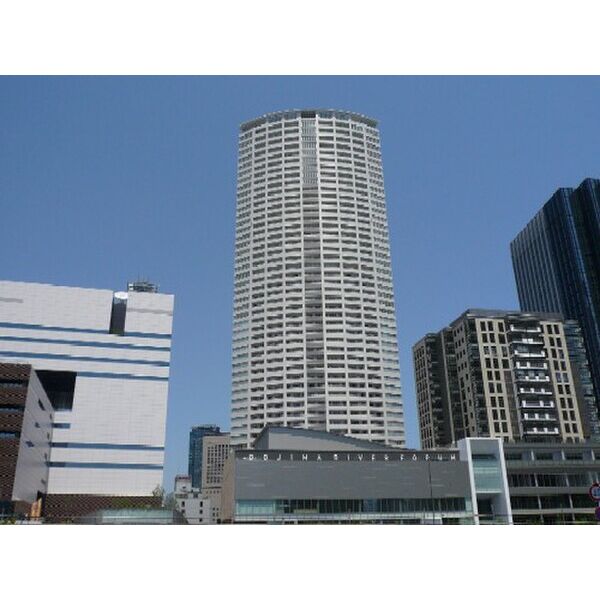 The Tower Osakaの外観