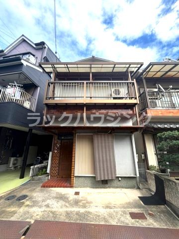 石津南町貸家