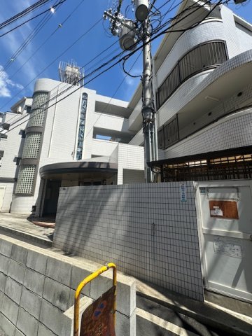 大阪市東淀川区上新庄３丁目の賃貸マンション