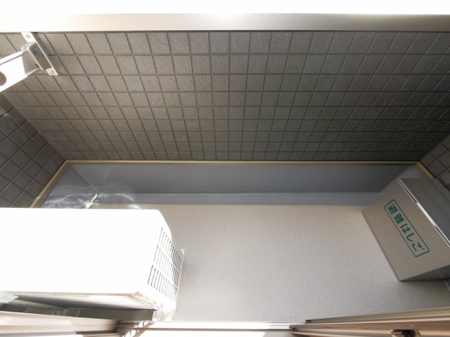 バルコニー バルコニー