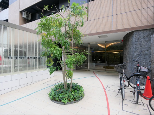 エントランス エントランス