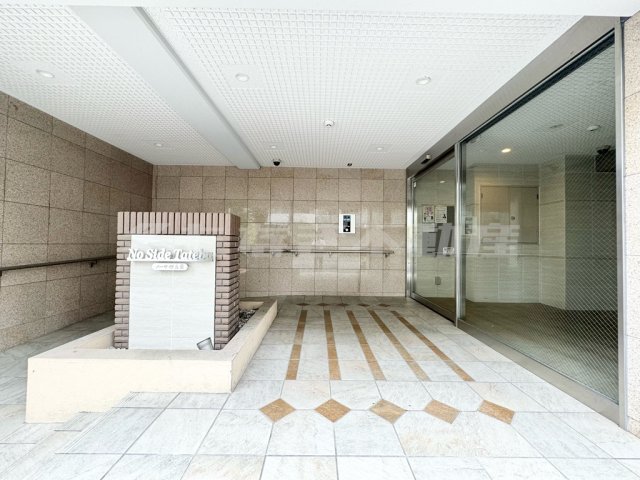 エントランス エントランス