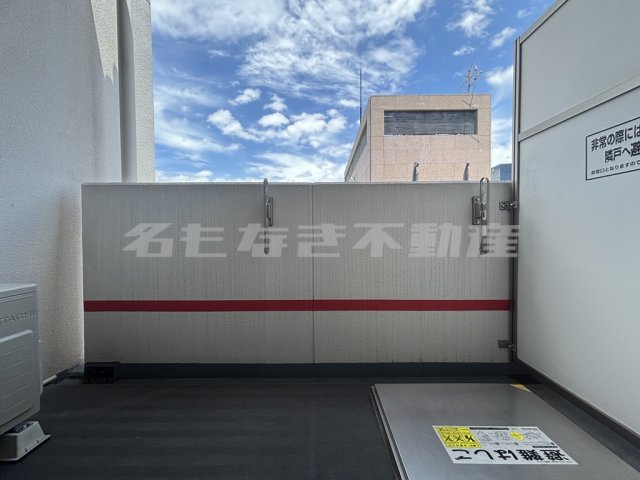 バルコニー バルコニー