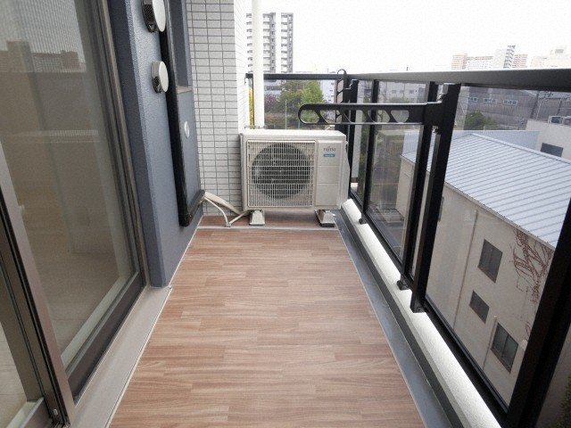 バルコニー バルコニー