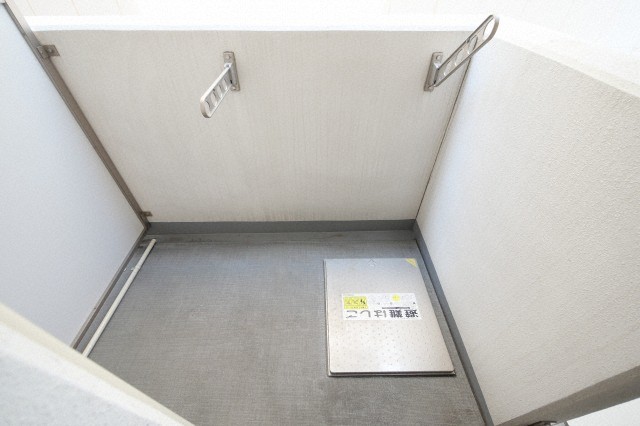 バルコニー バルコニー