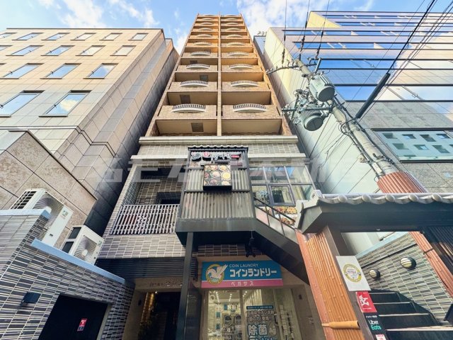 ジューム南船場の外観