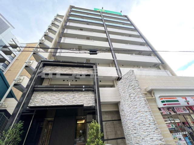 スプランディッド難波SOUTHの外観