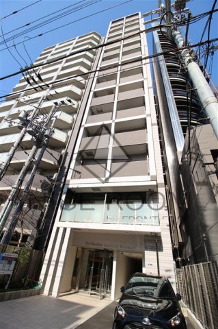 ラクラス堺筋本町の外観