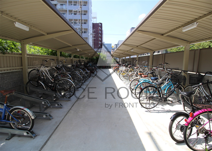 エステムコート新大阪Ⅸグランブライト 自転車置き場 エステムコート新大阪Ⅸグランブライト 自転車置き場