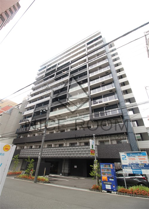 プレサンス堺筋本町センティスの外観