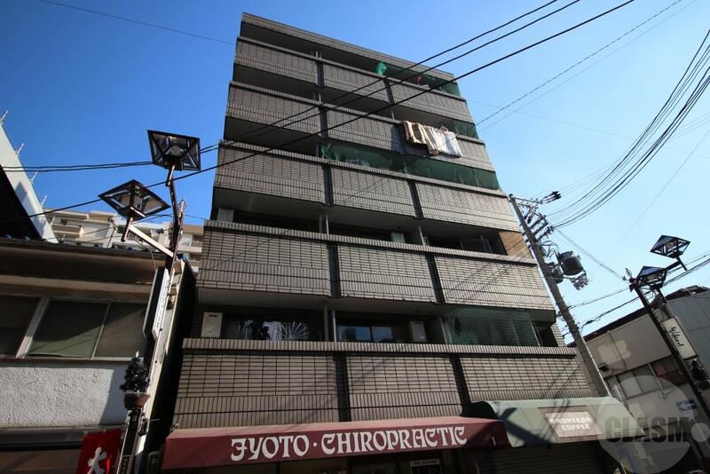京阪グローリーハイツの外観