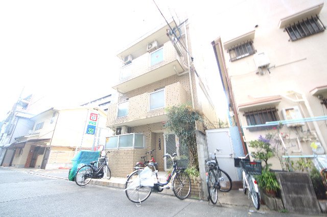メゾンさやかの外観