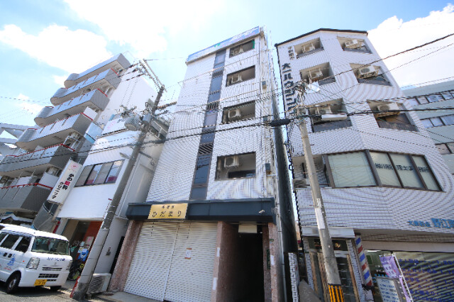 パレス野江の外観