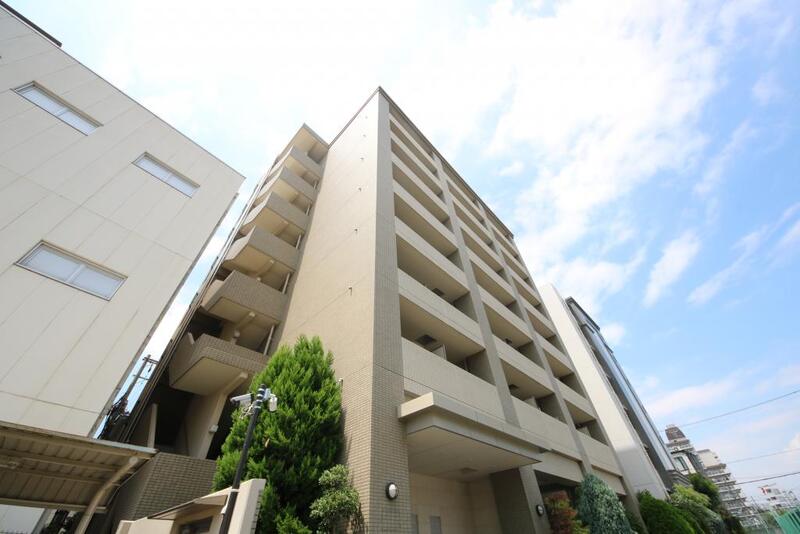 アヴァンセクール京橋南の外観