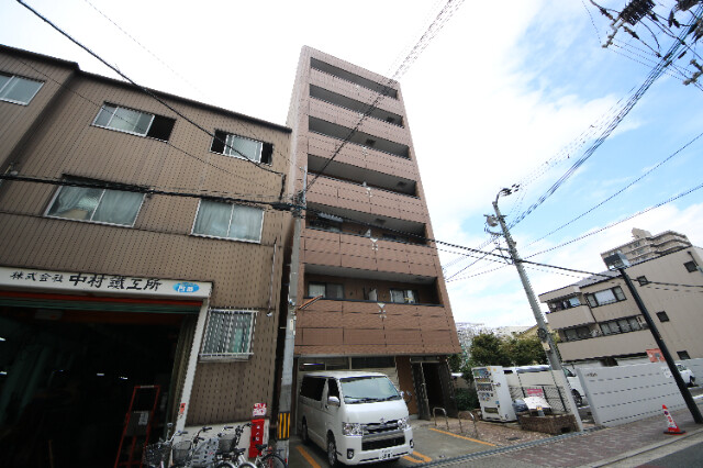 プレジール今福鶴見の外観