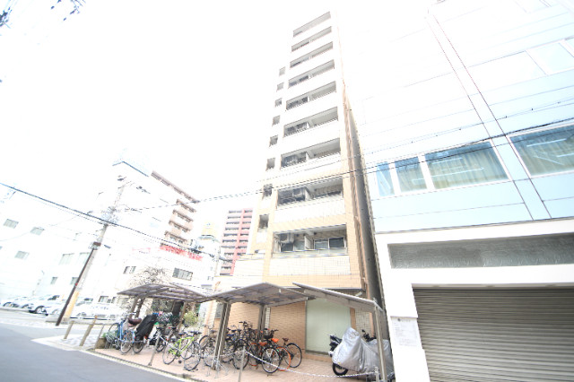 イーストクレセント