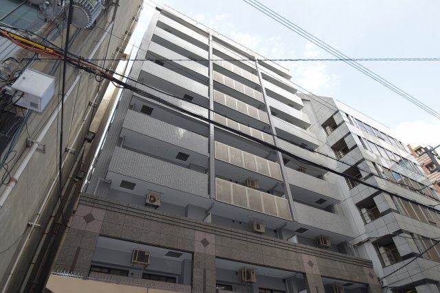 大阪市西区西本町２丁目の賃貸マンションの外観
