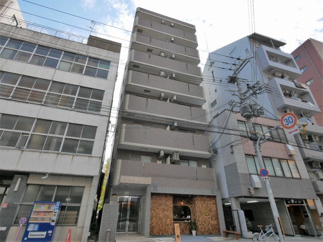 大阪市西区南堀江３丁目の賃貸マンションの外観