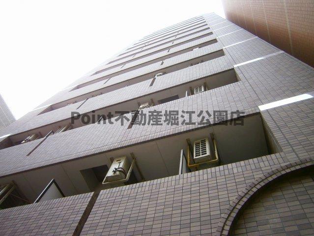 大阪市西区北堀江１丁目の賃貸マンションの外観