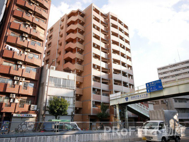 SWISS難波南の外観