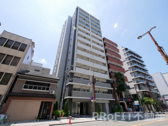 クリスタルグランツ難波Ⅱの外観