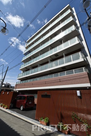 YOSHITOMI　SANNOUの外観