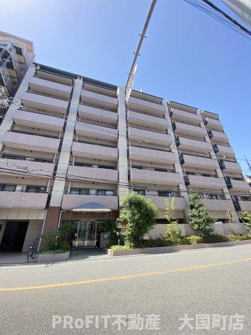 レヴェあけぼの荘の外観