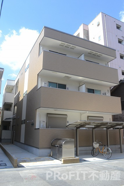 ソレイユ聖天下Aの外観