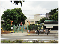 【幼稚園】アケミ幼稚園まで222m 【幼稚園】アケミ幼稚園まで222m