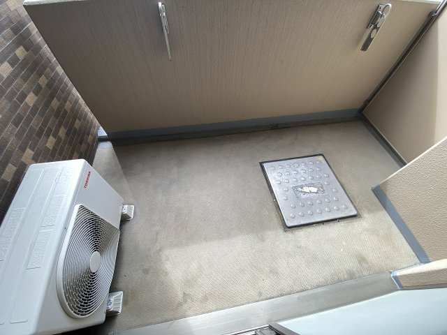 バルコニー バルコニー