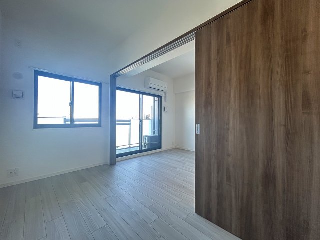 居間