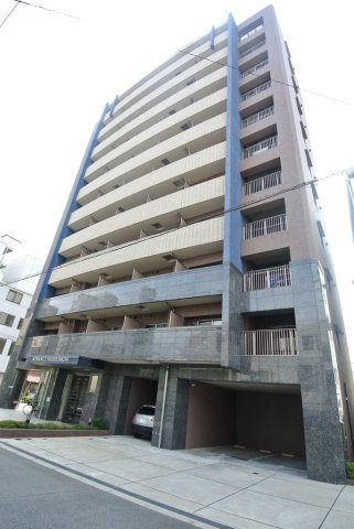 アドバンス西梅田の外観