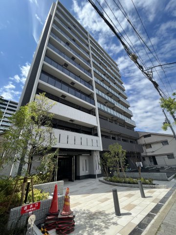 スプランディッド新大阪WESTの外観