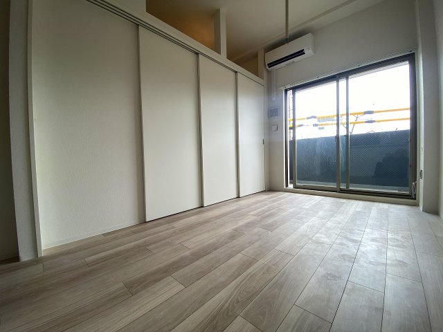 居間