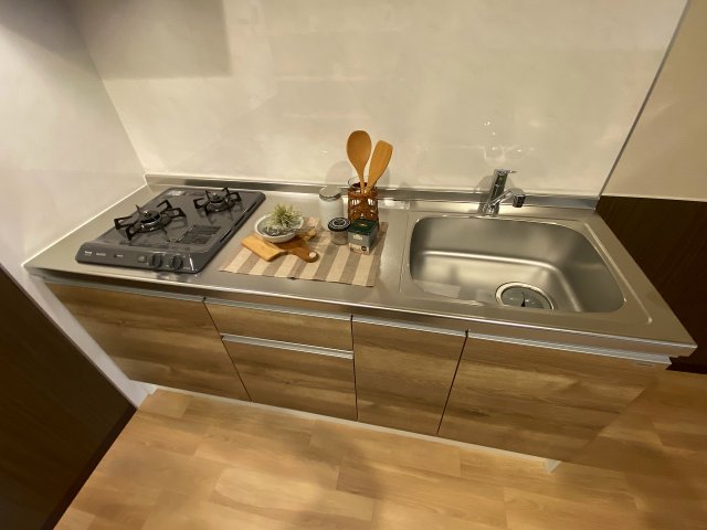 モデルルームの為入居時には家具、雑貨は撤去されます。 モデルルームの為入居時には家具、雑貨は撤去されます。