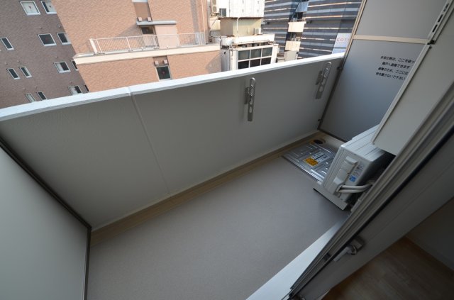 バルコニー バルコニー